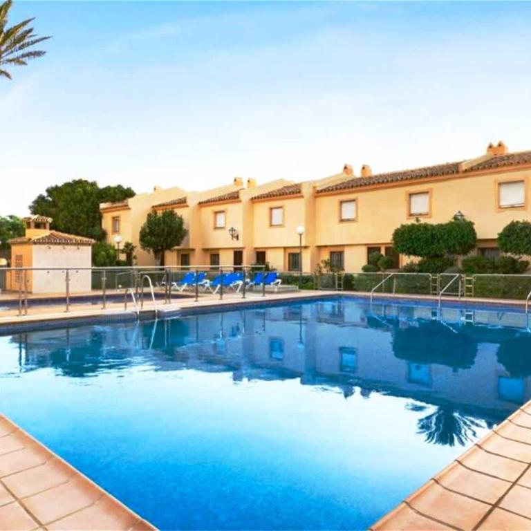 Family Resort Townhouse Beach & Pools - Apartamento - 1