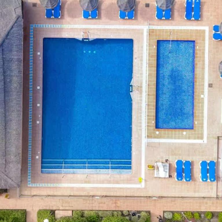 Family Resort Townhouse Beach & Pools - Apartamento - 3