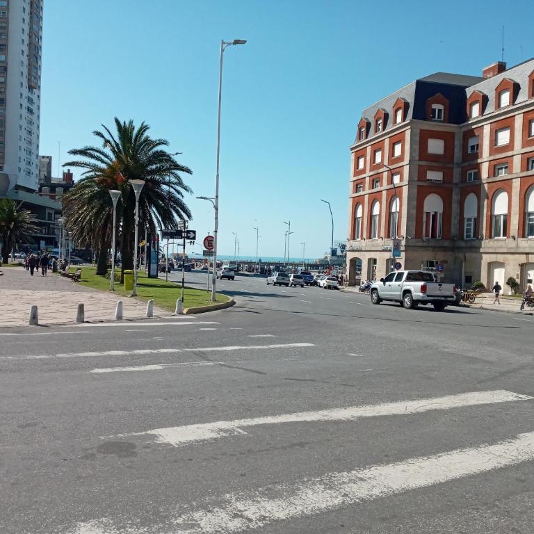 2 AMBIENTES PLENO CENTRO-1 cuadra PEATONAL y Playa PUNTA IGLESIAS - Superior Apartment - 7