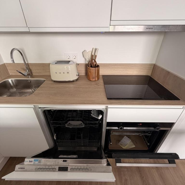 Apartamentos con piscina, terraza y parking - Apartamento de 1 dormitorio - 11