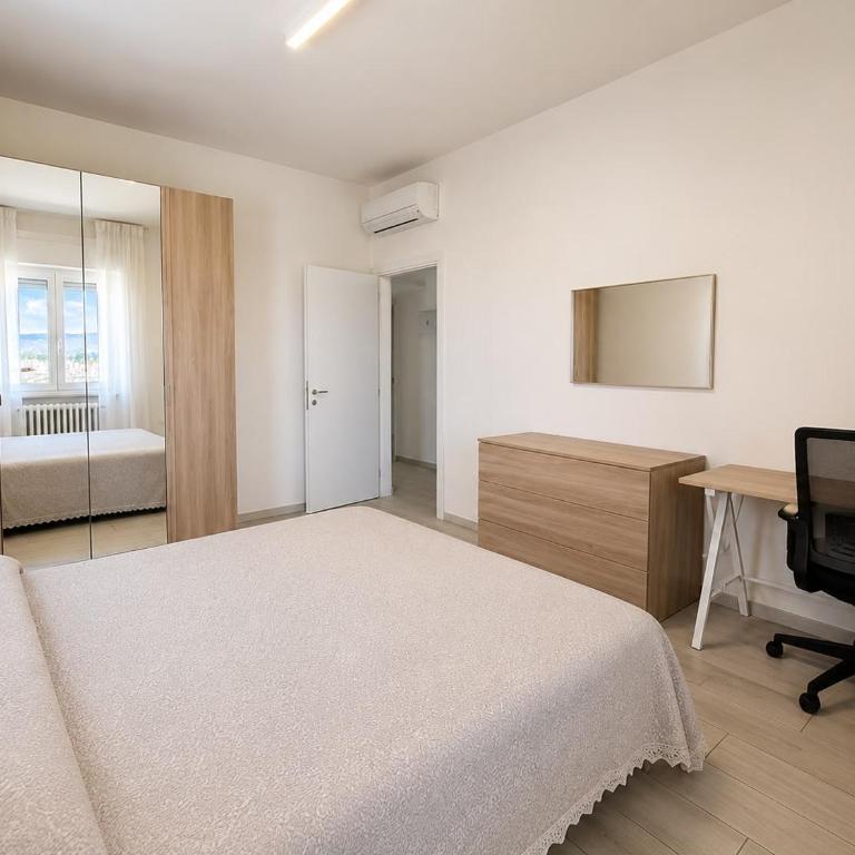 Modena Sky Station Rooms - Panoramic View & AC - Camera Matrimoniale - 2