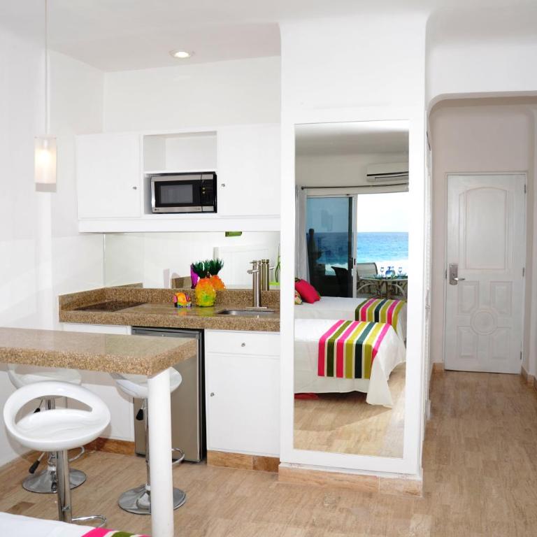 AR Cancun Plaza - Junior Suite - 9
