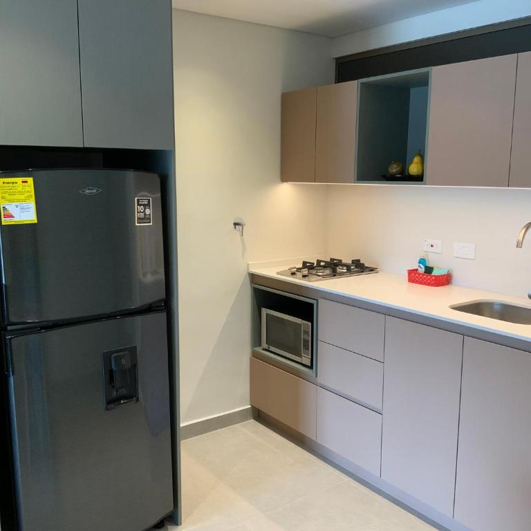 Amoblados Medellin Poblado Patio Bonito - Studio Apartment with Balcony - 5