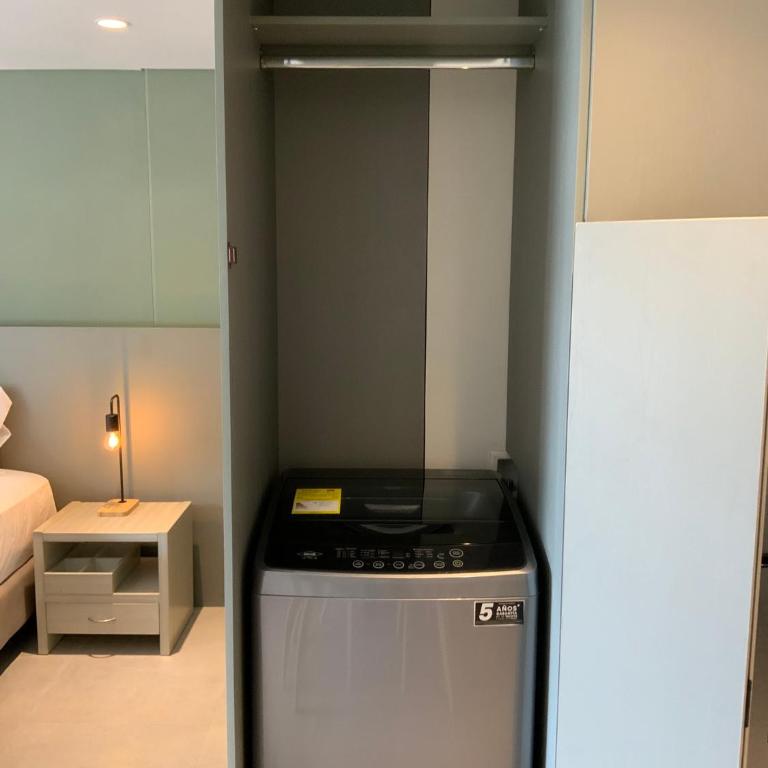 Amoblados Medellin Poblado Patio Bonito - Studio Apartment with Balcony - 16