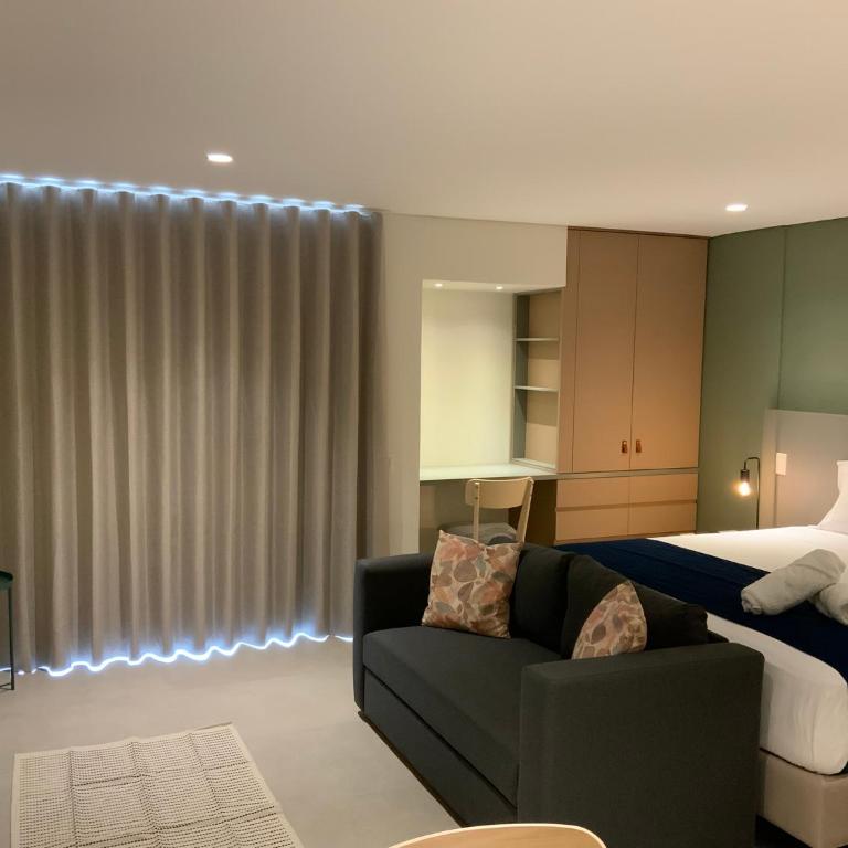 Amoblados Medellin Poblado Patio Bonito - Studio Apartment with Balcony - 22