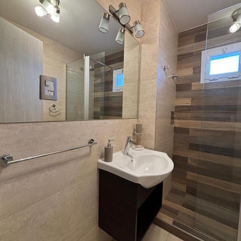 J & J Suites Dpto Premium Gym Pileta - Apartamento de 1 dormitorio - 6