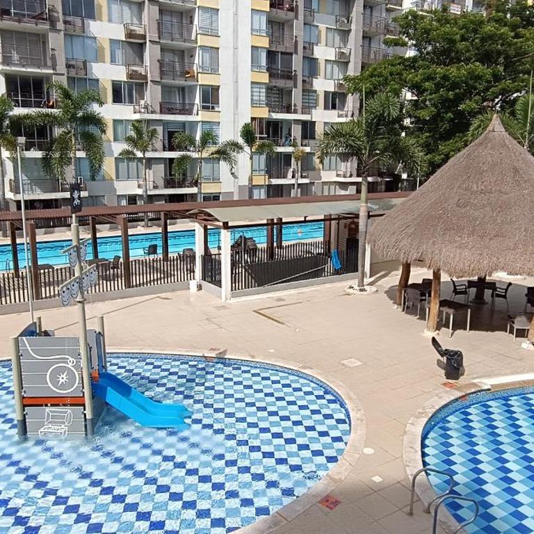 Condominio Familiar en Peñazul Ricaurte Multiples Piscinas - Apartamento de 3 dormitorios - 14