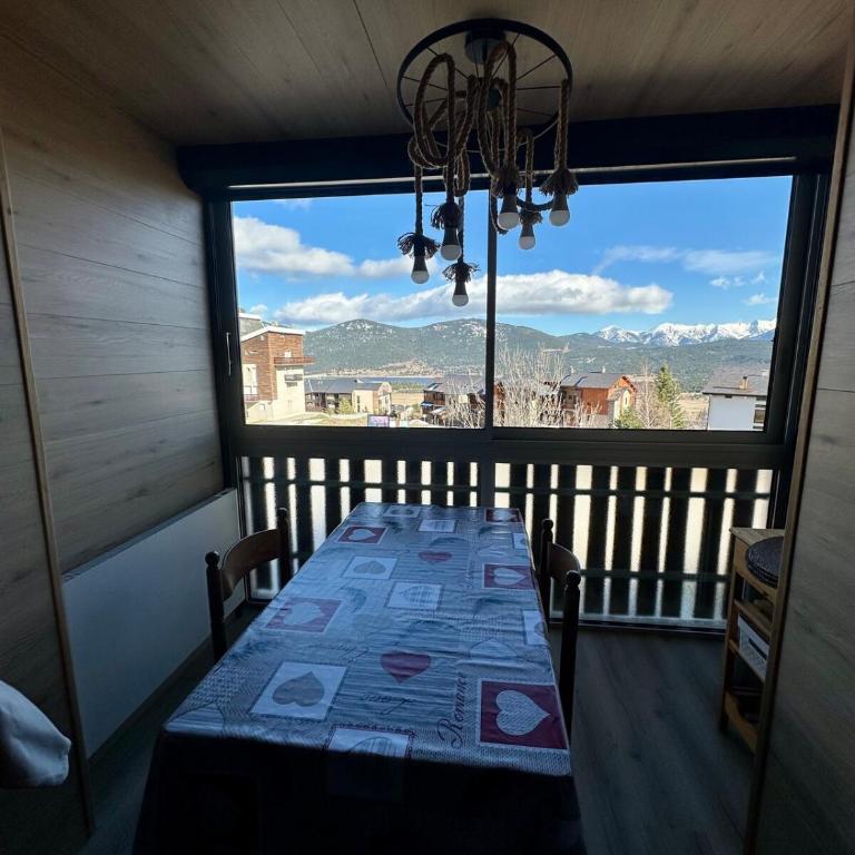 Appartement de charme vue lac et montagne - Three-Bedroom Apartment - 2
