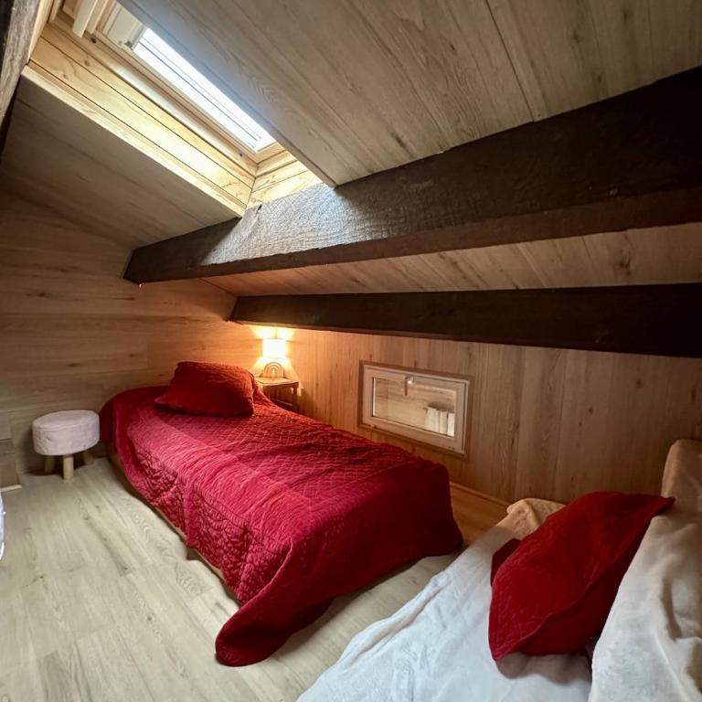 Appartement de charme vue lac et montagne - Three-Bedroom Apartment - 15