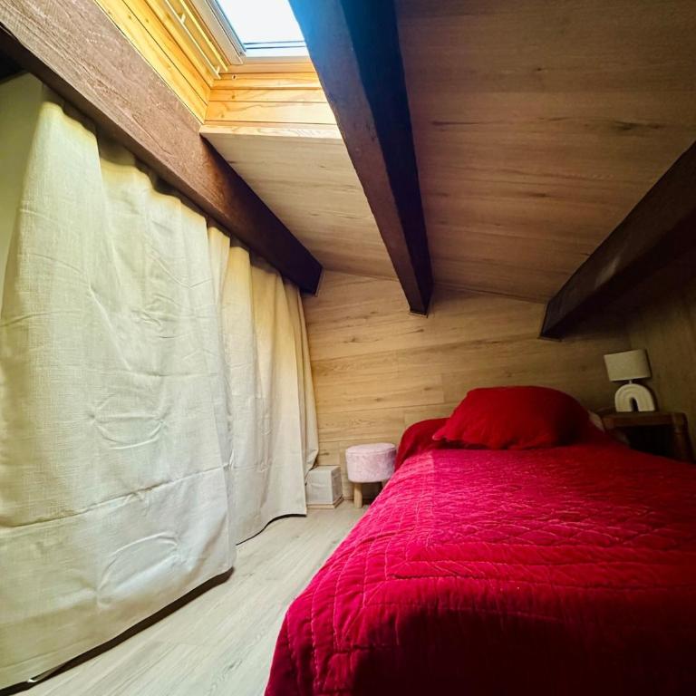 Appartement de charme vue lac et montagne - Three-Bedroom Apartment - 17
