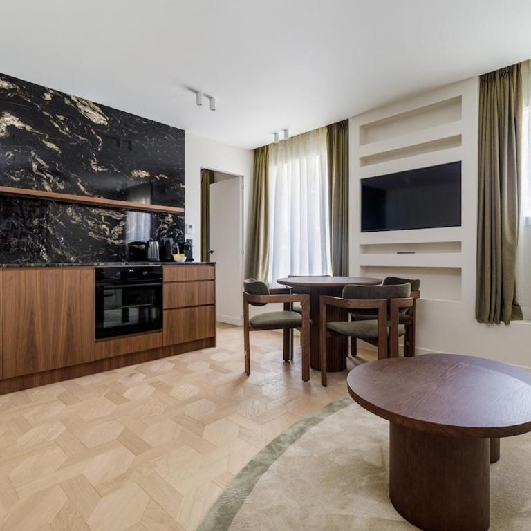 Terrific apartment - Two-Bedroom Apartment - 12