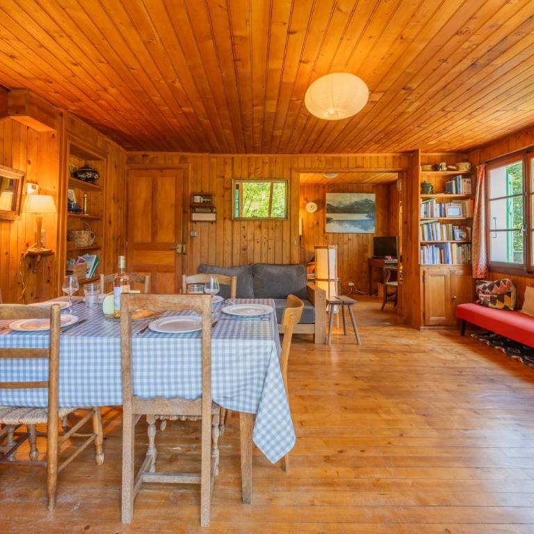 Chalet L’eau vive Near ski 3BR for 6 - Happy Rentals - Chalet mit 3 Schlafzimmern - 4