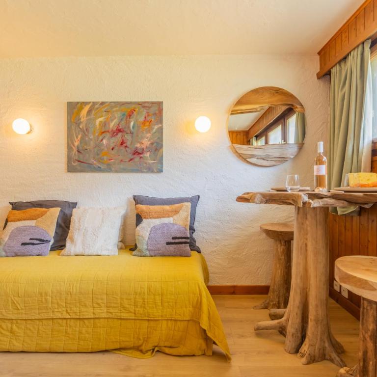 Studio de Balme w/Shared Pool & Near Slopes - Happy Rentals - Studio - Vue sur Montagne - 4