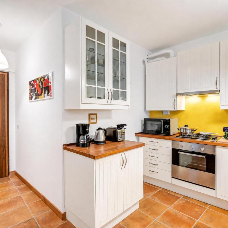 La Madonnina Apartment for 2 in Tenno - Happy Rentals - Appartamento con Vista Montagna - 13