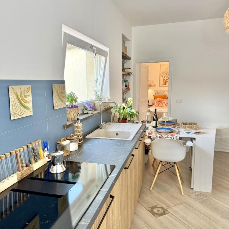 Experience the authentic soul of Modica at Bayit Michel - Casa con 3 Camere da Letto - 11