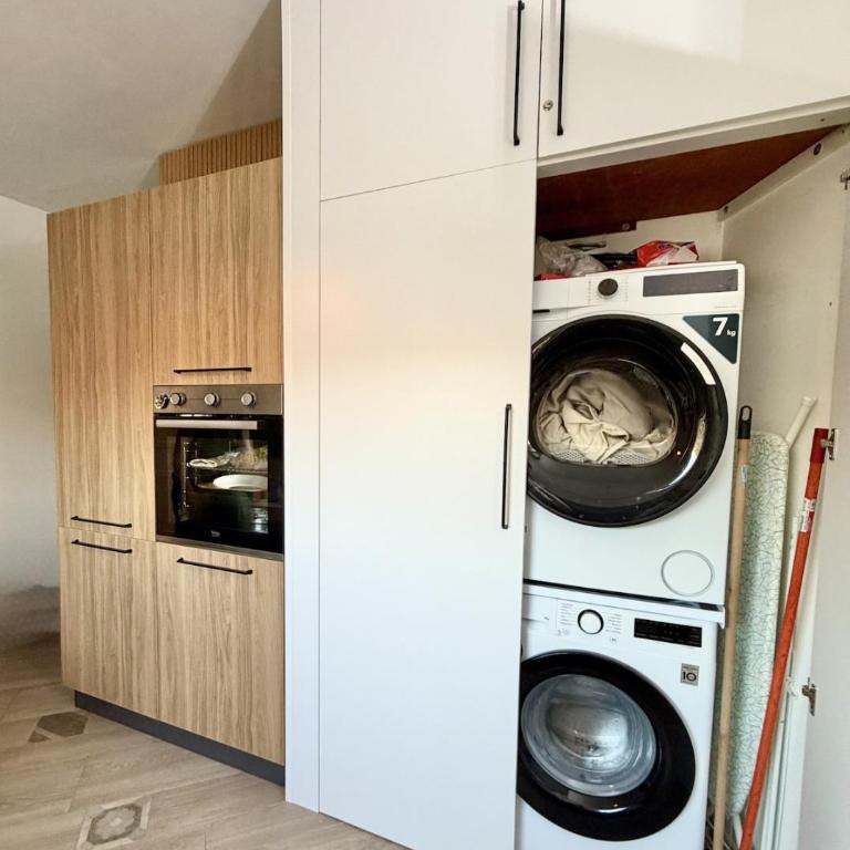 Experience the authentic soul of Modica at Bayit Michel - Casa con 3 Camere da Letto - 24