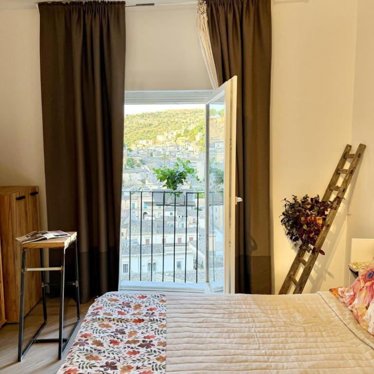 Experience the authentic soul of Modica at Bayit Michel - Casa con 3 Camere da Letto - 58