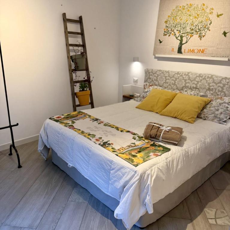 Experience the authentic soul of Modica at Bayit Michel - Casa con 3 Camere da Letto - 82