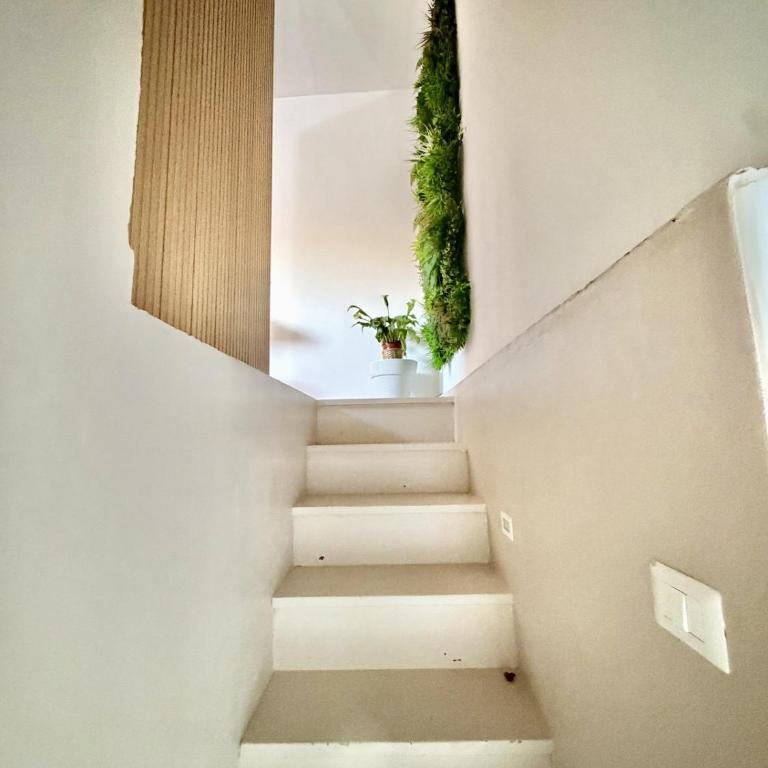 Experience the authentic soul of Modica at Bayit Michel - Casa con 3 Camere da Letto - 84