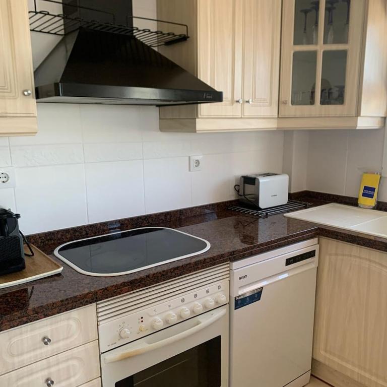 Beautiful ocean-view apartment in Roses - Apartamento de 2 dormitorios - 17