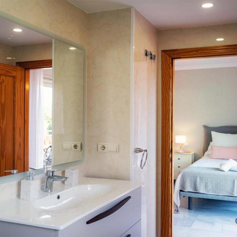 Villa Hole in One - by GoLetMalaga - Villa - 19