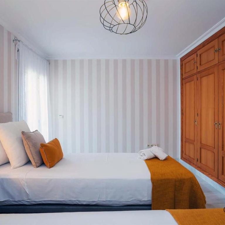 Villa Hole in One - by GoLetMalaga - Villa - 25