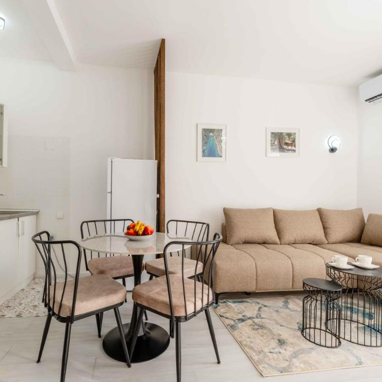 Apartmani Oleander - Apartman sa 2 Spavaće Sobe i Pogledom na Vrt - 16