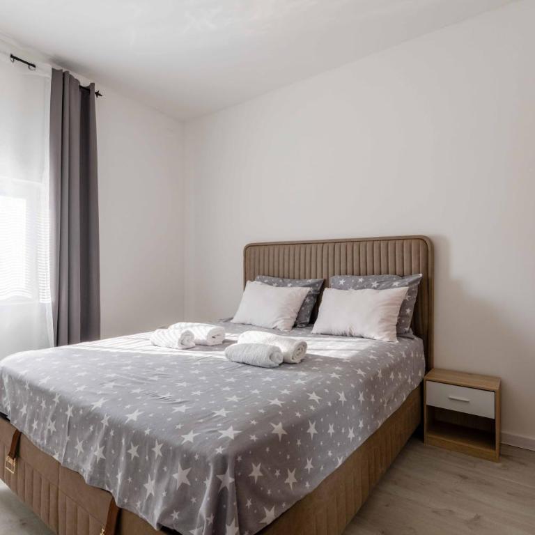 Apartmani Oleander - Apartman sa 2 Spavaće Sobe i Pogledom na Vrt - 8