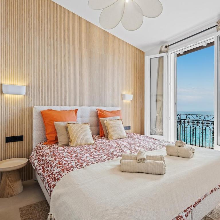 Luxury Loft Sea View 180 - Three-Bedroom Apartment - 4