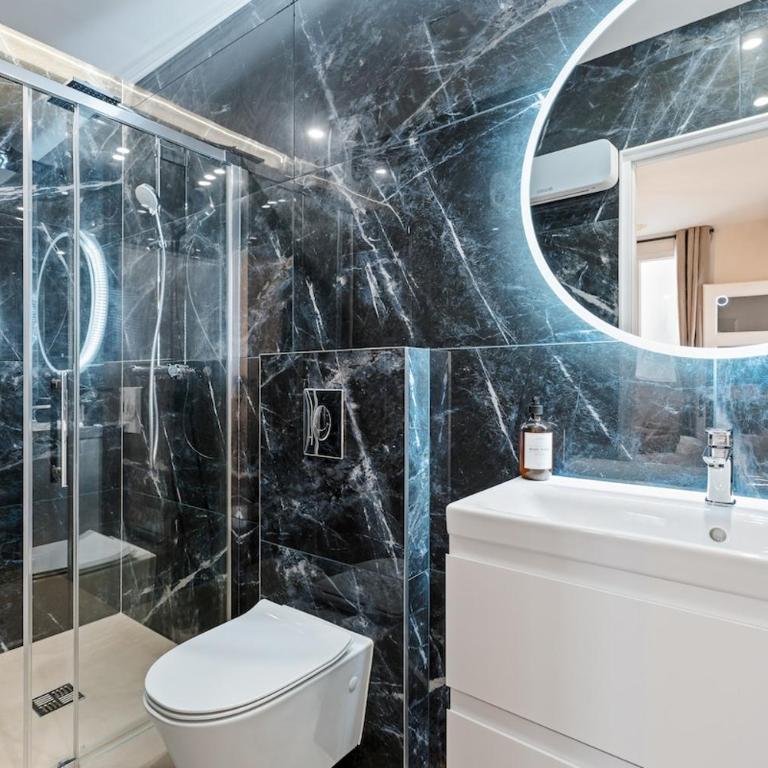 Luxury Loft Sea View 180 - Three-Bedroom Apartment - 8