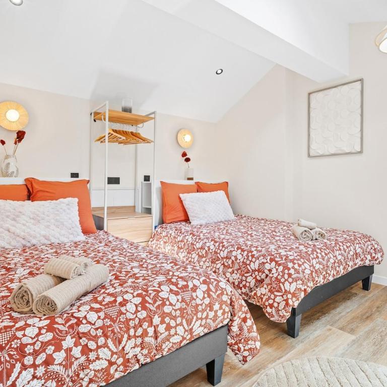 Luxury Loft Sea View 180 - Three-Bedroom Apartment - 18