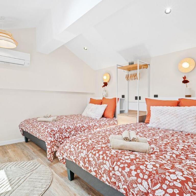 Luxury Loft Sea View 180 - Three-Bedroom Apartment - 22