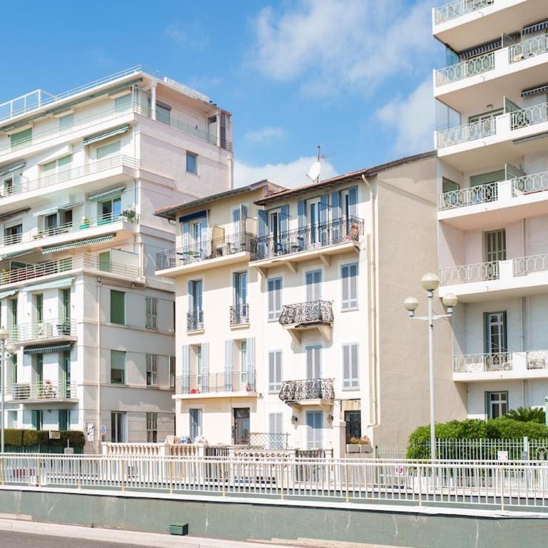 Luxury Loft Sea View 180 - Three-Bedroom Apartment - 26
