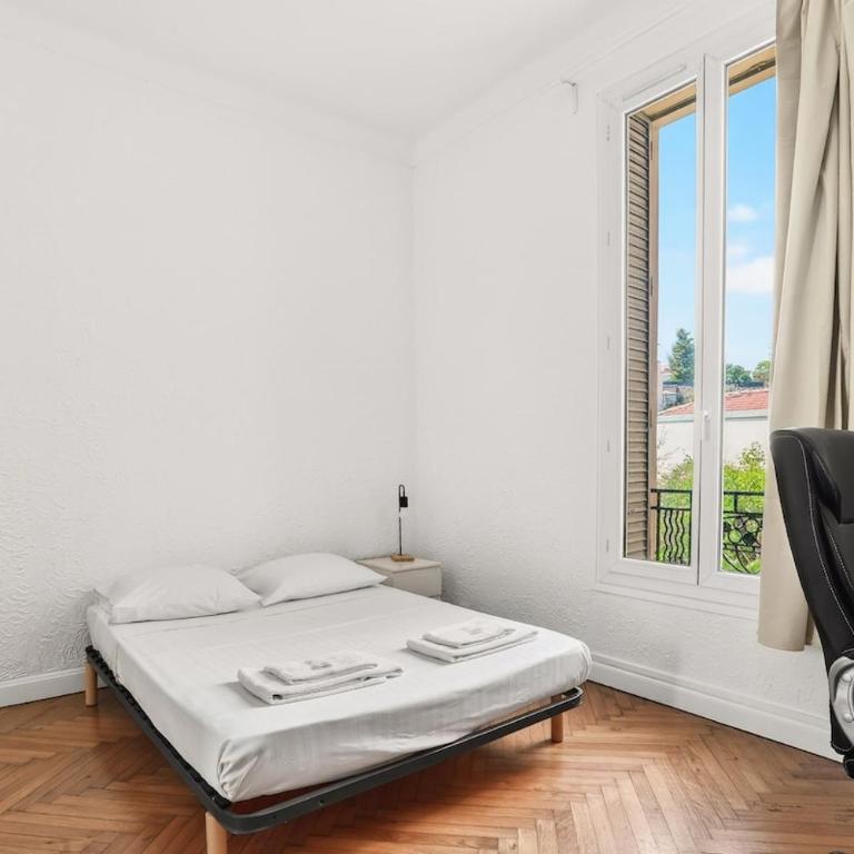 Chaleureux T3 à 15 min de la plage - Nice Ouest - Two-Bedroom Apartment - 27