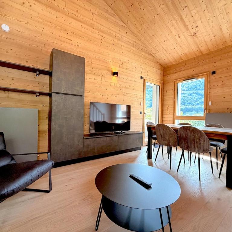 T3 neuf et calme - Vue sublime et garage privé - Deluxe Apartment mit Balkon und 2 Schlafzimmern - 37