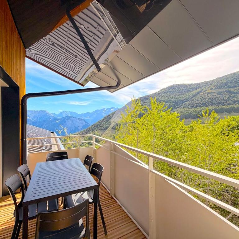 T3 neuf et calme - Vue sublime et garage privé - Deluxe Apartment mit Balkon und 2 Schlafzimmern - 2