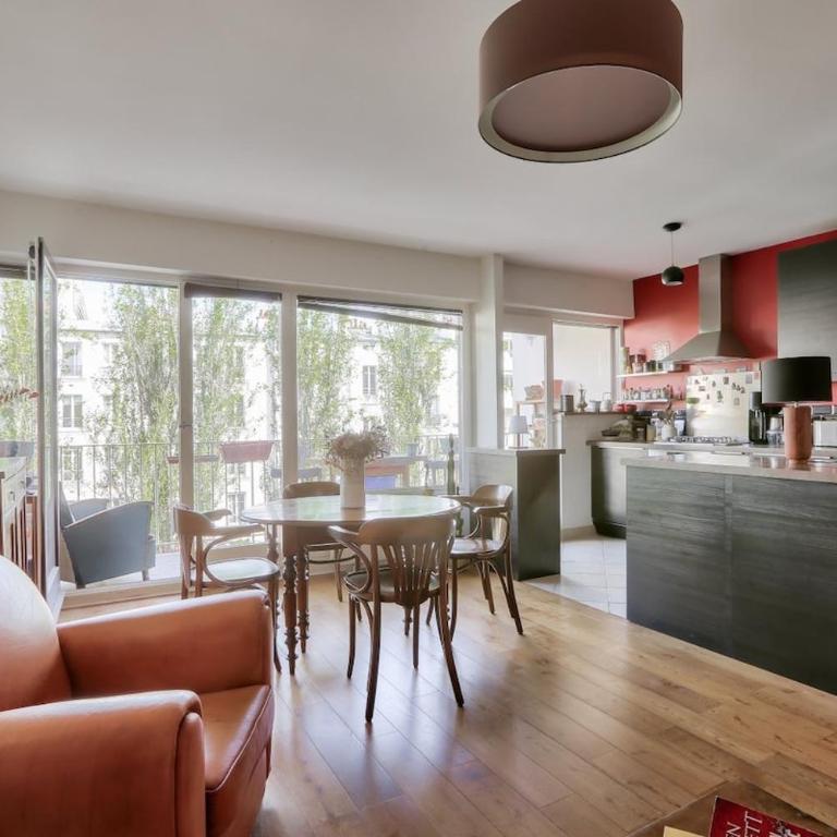 Spacieux 2 chambres et balcon - 4 personnes - Appartement 2 Chambres - 27