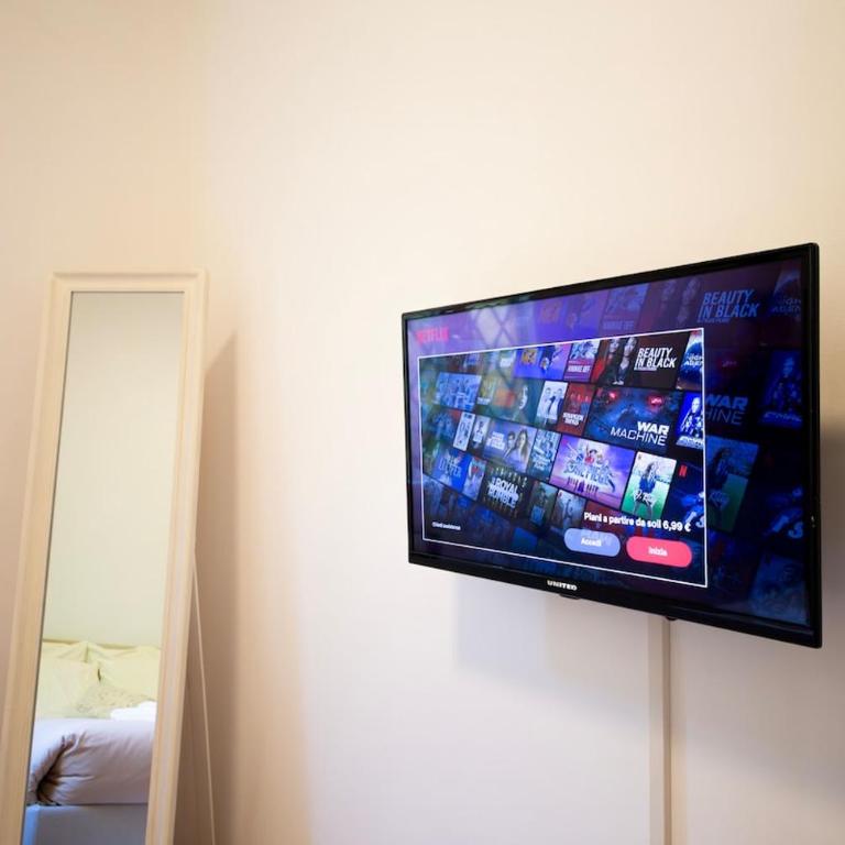 Relaxing Terrace, Cathedral - Central Station M1 - One-Bedroom Apartment - 2