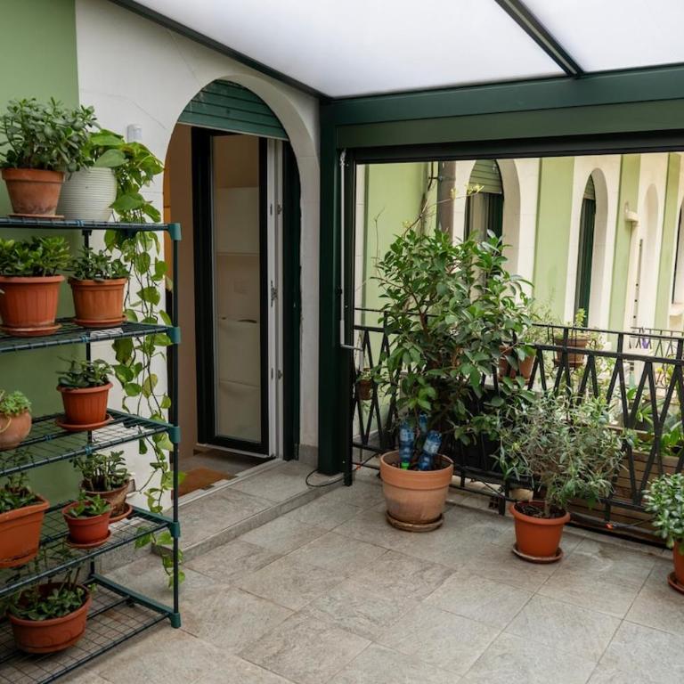 Relaxing Terrace, Cathedral - Central Station M1 - One-Bedroom Apartment - 7