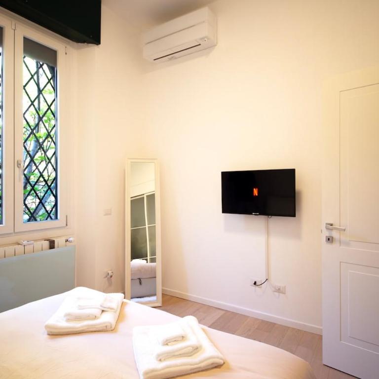 Relaxing Terrace, Cathedral - Central Station M1 - One-Bedroom Apartment - 17