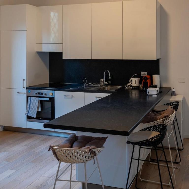 Relaxing Terrace, Cathedral - Central Station M1 - One-Bedroom Apartment - 23