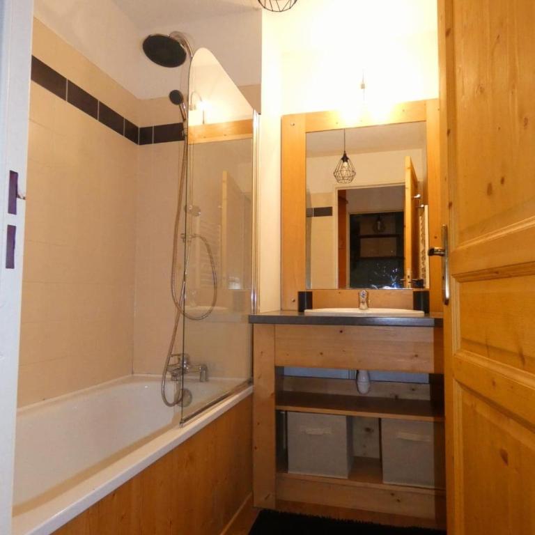 Magnifique appartement au pied des pistes - Two-Bedroom Apartment - 4