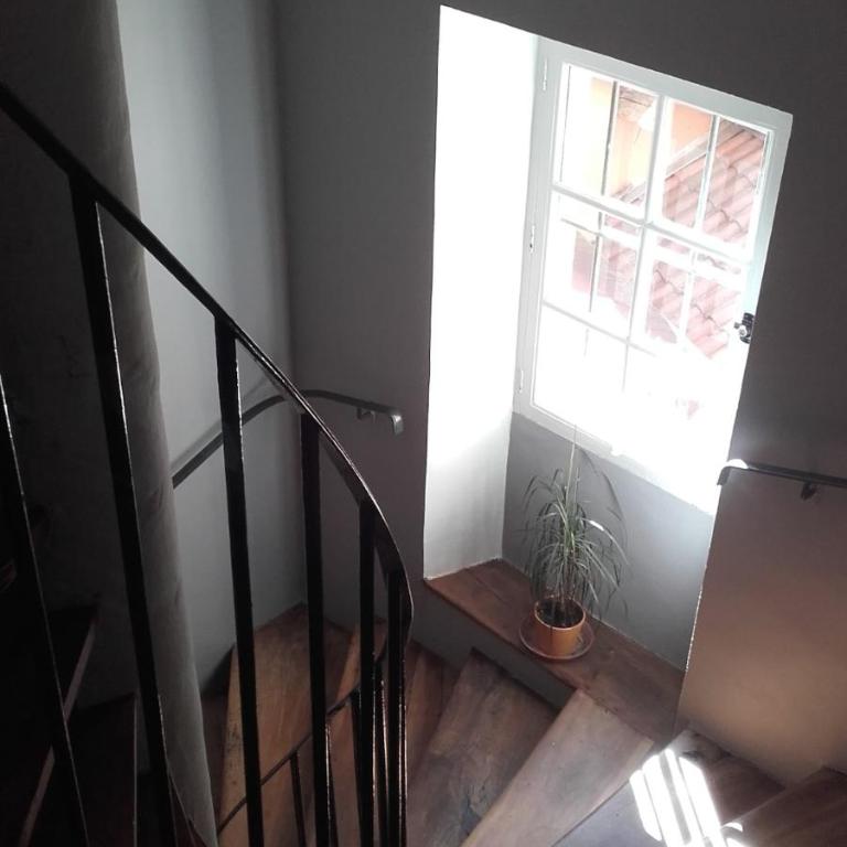 Historic Centre Studio, St-André & Bastille view! - One-Bedroom Apartment - 13