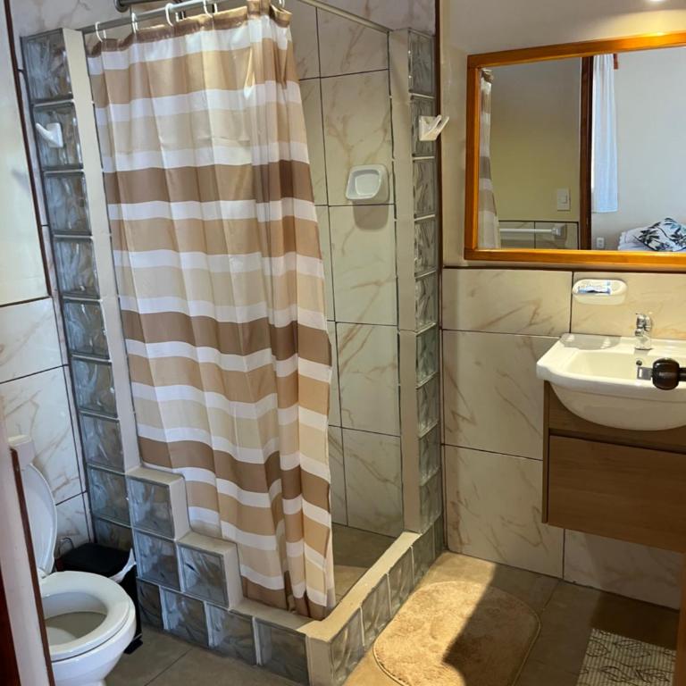 Kalani Heights Apartments, Sports and Events Center - Deluxe Queen Studio - 6