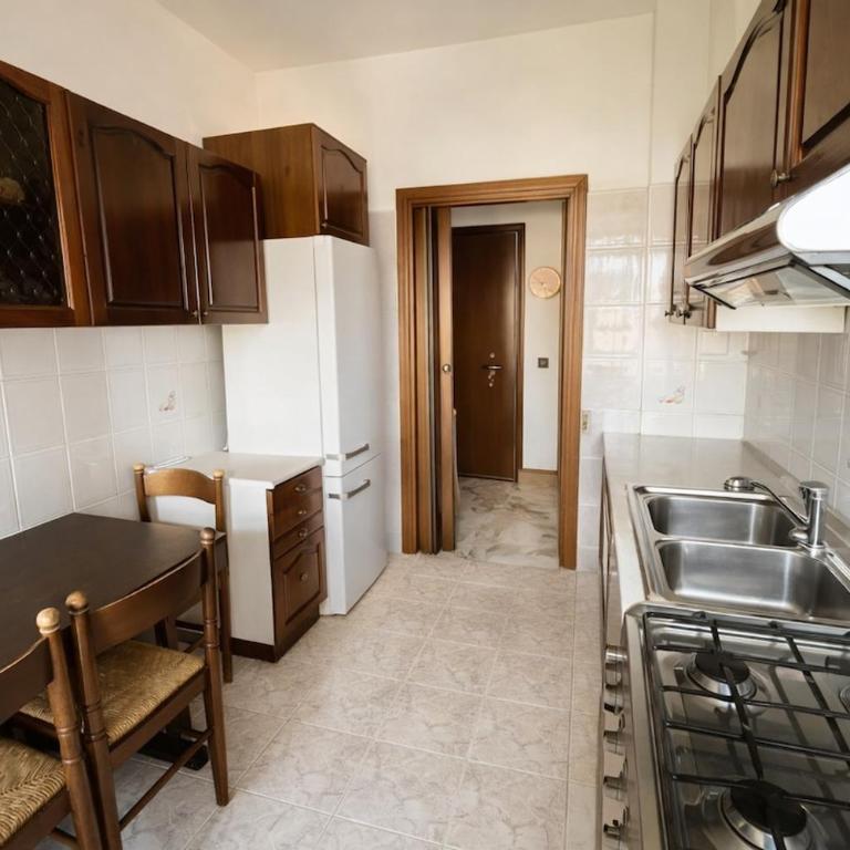 Loreto - Città Studi near M2 with WiFi and AC - Appartamento con 2 Camere da Letto - 2