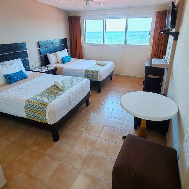 Hacienda Morelos Beachfront Hotel - Habitación Superior - 1