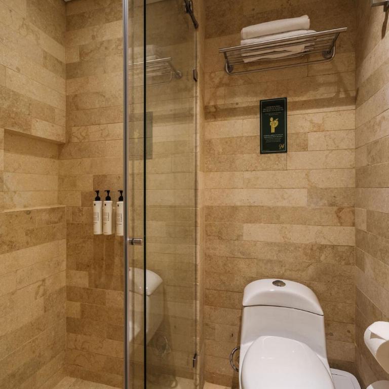 Sloh Hotel & Bar Manila Medellin - Standard Double Room - 10