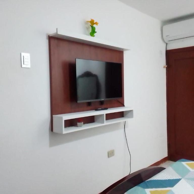 Alquilo acogedora villa Familiar en Salinas, a pocos minutos de centro comercial y playas! - Villa de 3 dormitorios - 15