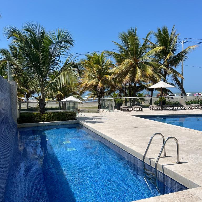 Beachfront Paradise 2BR Pools & Direct Beach Access - Apartamento de 2 dormitorios - 63