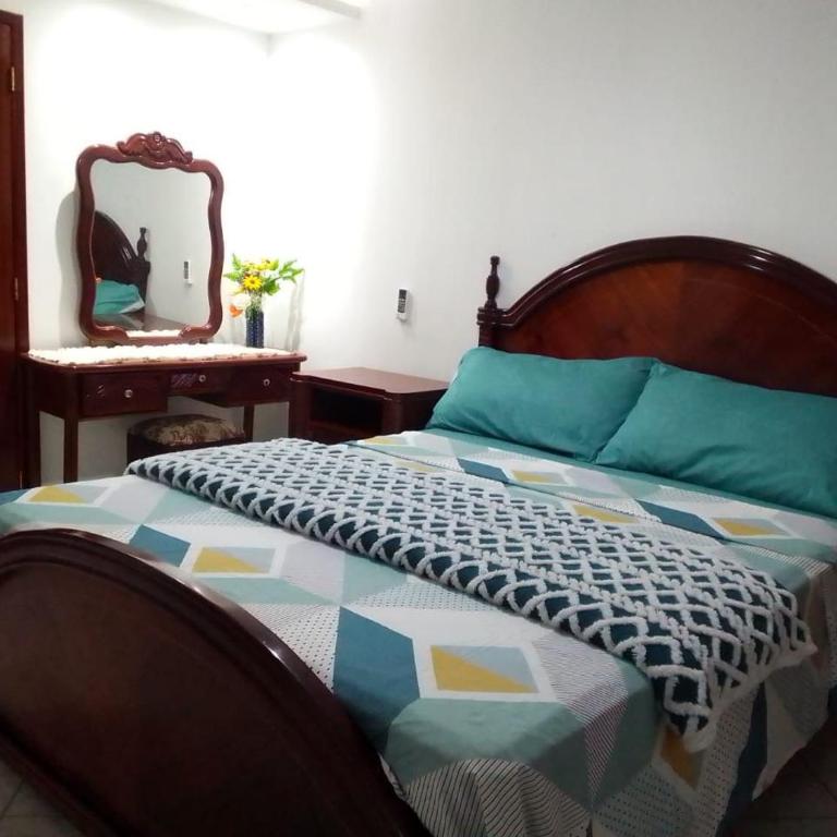 Alquilo acogedora villa Familiar en Salinas, a pocos minutos de centro comercial y playas! - Villa de 3 dormitorios - 8